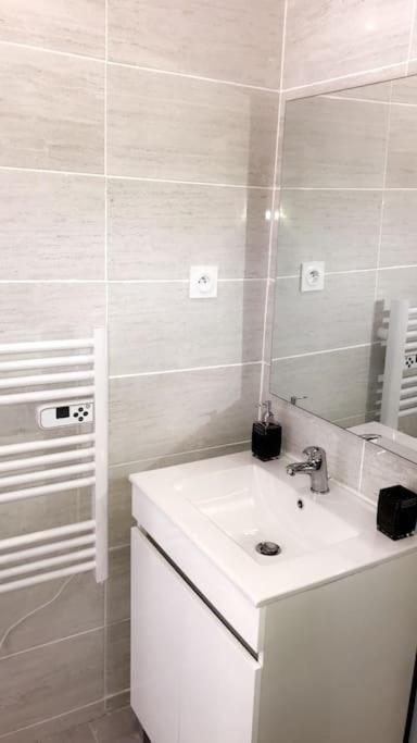 Moderne Et Spacieux Apartment